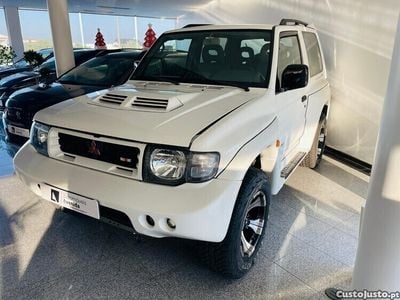 Branco Usado 2000 Mitsubishi Pajero SUV | € 30.000