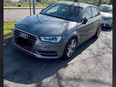 Cinzento Usado 2013 Audi A3 Citadino | € 10.500 (Preço elevado)