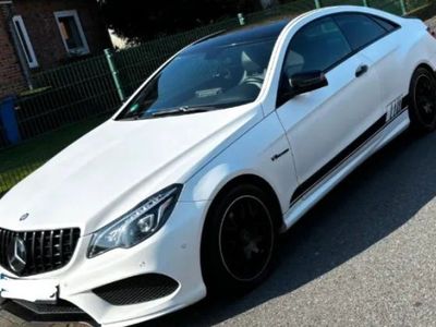 usado Mercedes E200 Coupe 9G-TRONIC AMG Line