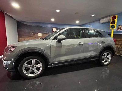 Usado Audi Q2 Sport 116 HP (85 kW) 2017 Cinzento SUV