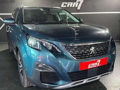 Verde escuro Usado 2018 Peugeot 5008 Allure Monovolume | € 20.750 (Preço elevado)