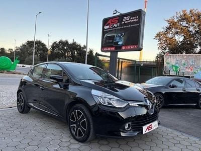 Usado Renault Clio IV Dynamique 90 HP (66 kW) 2014 Preto Citadino