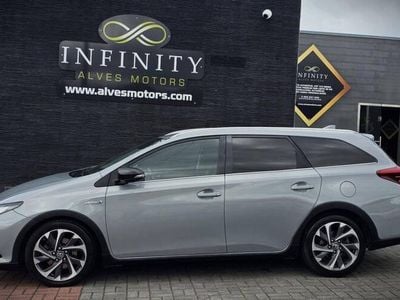 Cinzento Usado 2018 Toyota Auris Touring Sports Carrinha | € 17.900 (Preço elevado)