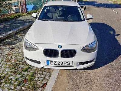 Usado BMW 114 95 HP (69 kW) 2015 Branco Citadino
