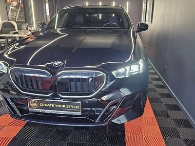 Usado BMW i5 Comfort Edition 250 kW (340 HP) 2024 Preto Carrinha