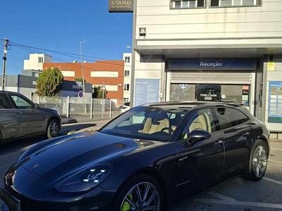 Usado Porsche Panamera Sport Turismo 462 HP (339 kW) 2019 Preto Sedan