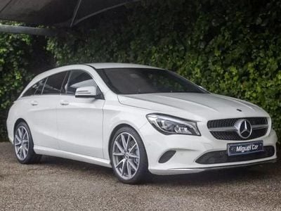 Branco Usado 2017 Mercedes CLA200 Shooting Brake AMG line Carrinha | € 19.500