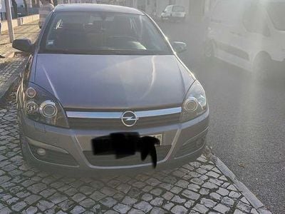 Usado 2005 Opel Astra Sedan | € 3.000