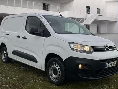 Branco Usado 2019 Citroën Berlingo Monovolume | € 12.750 (Preço justo)