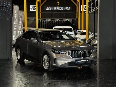 Usado BMW 530e 299 HP (219 kW) 2025 Cinzento Sedan