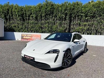 Branco Usado 2022 Porsche Taycan Sedan | € 74.990 (Caro)
