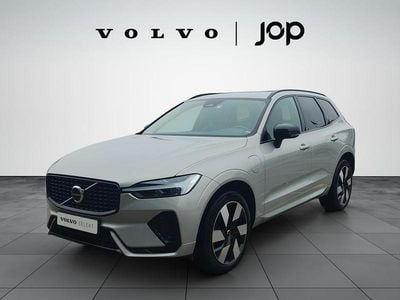 Usado Volvo XC60 Plus 350 HP (257 kW) 2024 Prateado SUV