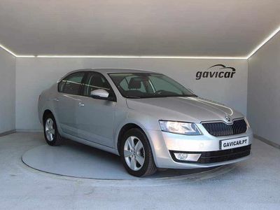 Cinzento Usado 2013 Skoda Octavia Citadino | € 11.850 (Preço elevado)