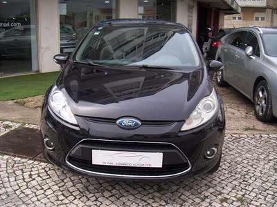 Preto Usado 2010 Ford Fiesta Citadino | € 5.950 (Preço justo)