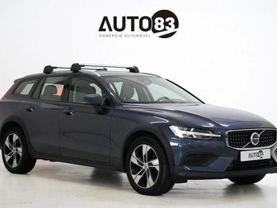 Usado Volvo V60 CC 197 HP (144 kW) 2023 Azul Carrinha