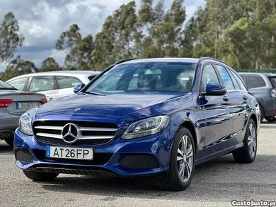 Usado Mercedes C180 Avantgarde 116 HP (85 kW) 2018 Cinza Sedan