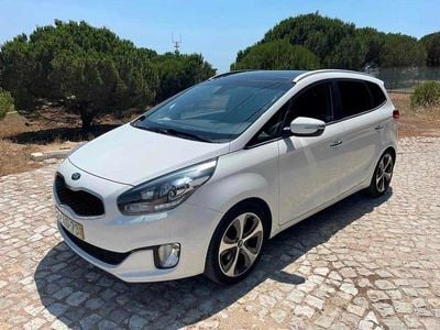 Branco Usado 2016 Kia Carens Monovolume | € 13.900 (Preço elevado)