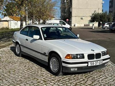 Branco Usado 1996 BMW 316 Citadino | € 5.900