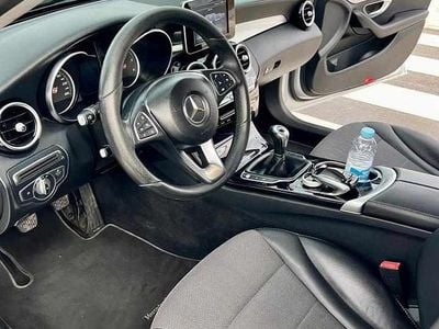 Cinzento Usado 2017 Mercedes C200 Sedan | € 10.150