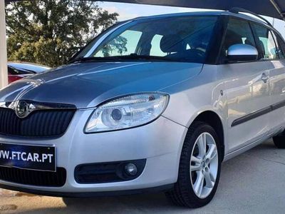 Cinzento Usado 2009 Skoda Fabia Sport Citadino | € 6.990 (Caro)