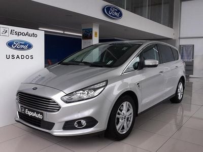Cinza Usado 2018 Ford S-MAX Titanium Monovolume | € 17.500 (Preço justo)