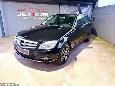 Usado Mercedes C220 Avantgarde 170 HP (125 kW) 2009 Preto Sedan