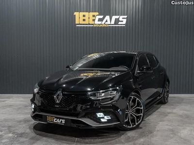 Usado Renault Mégane IV R.S. 280 HP (205 kW) 2018 Preto Citadino