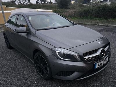 Usado Mercedes A180 120 HP (88 kW) 2015 Sedan