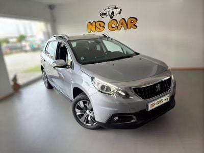 Cinzento Usado 2018 Peugeot 2008 Active SUV | € 13.900 (Caro)