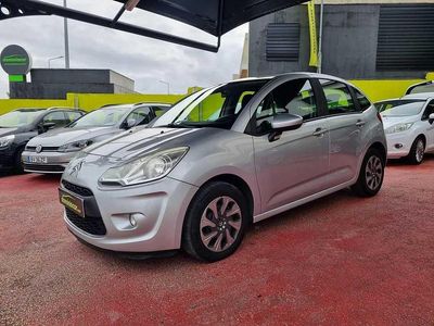 Usado Citroën C3 70 HP (51 kW) 2012 Cinzento
