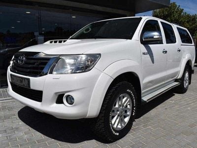 Branco Usado 2015 Toyota HiLux Pickup | € 29.999