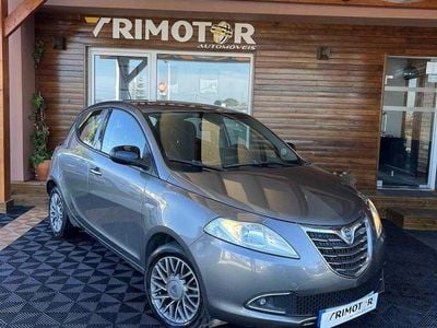 Cinzento Usado 2012 Lancia Ypsilon Gold Citadino | € 8.490 (Caro)