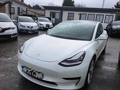 Branco Usado 2020 Tesla Model 3 Standard Range Sedan | € 23.900 (Preço elevado)