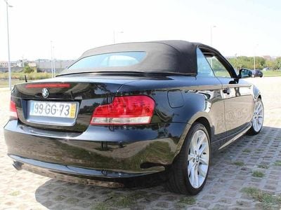 Usado BMW 120 177 HP (130 kW) 2008 Preto Citadino