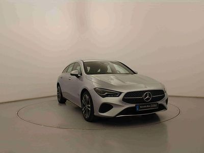 Usado Mercedes CLA200 AMG line 163 HP (119 kW) 2025 Prateado Carrinha