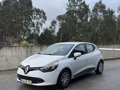 Usado 2013 Renault Clio IV Sedan | € 7.200 (Preço justo)