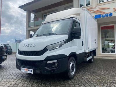Branco Usado 2015 Iveco Daily | € 14.990