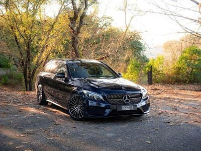Usado 2017 Mercedes C200 AMG Sedan | € 19.980 (Bom preço)