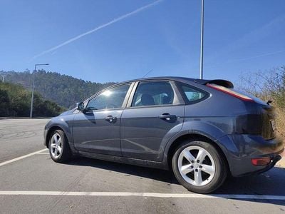 Usado Ford Focus 90 HP (66 kW) 2010 Sedan