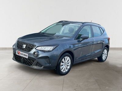 Usado Seat Arona Style 95 HP (69 kW) 2023 Cinza SUV