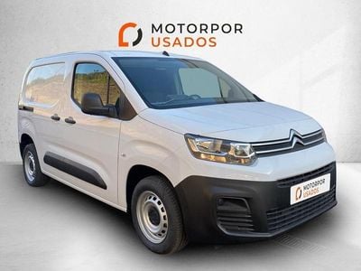 Branco Usado 2023 Citroën Berlingo Feel Monovolume | € 17.500 (Preço justo)