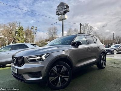 Usado Volvo XC40 R-Design 262 HP (192 kW) 2022 Cinza SUV