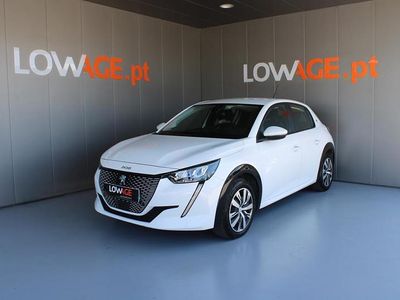 Peugeot e-208