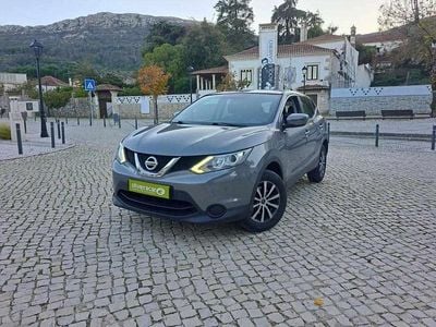 Cinzento Usado 2016 Nissan Qashqai SUV | € 13.450 (Preço justo)