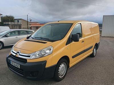 Amarelo Usado 2015 Citroën Jumpy Profi Monovolume | € 11.250