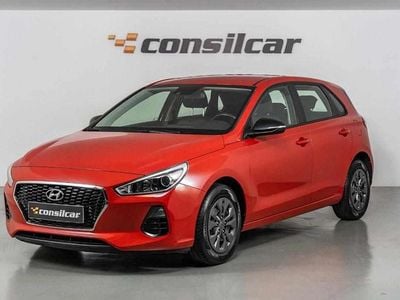 Usado Hyundai i30 120 HP (88 kW) 2018 Vermelho
