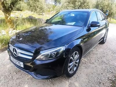 Usado Mercedes C220 Avantgarde 170 HP (125 kW) 2014 Preto Carrinha