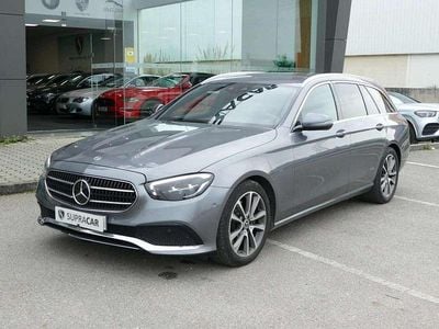 Cinzento Usado 2022 Mercedes E220 | € 41.990 (Super Preço)