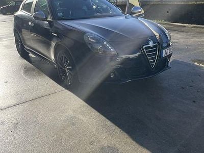 Usado Alfa Romeo Giulietta 140 HP (102 kW) 2011 Citadino