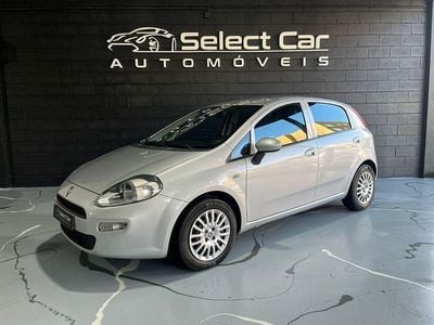 Cinza Usado 2017 Fiat Punto Easy Citadino | € 3.950 (Super Preço)